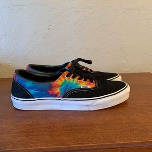 10.5 tie dye vans